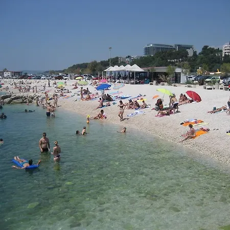 Seaside Amphora * Split